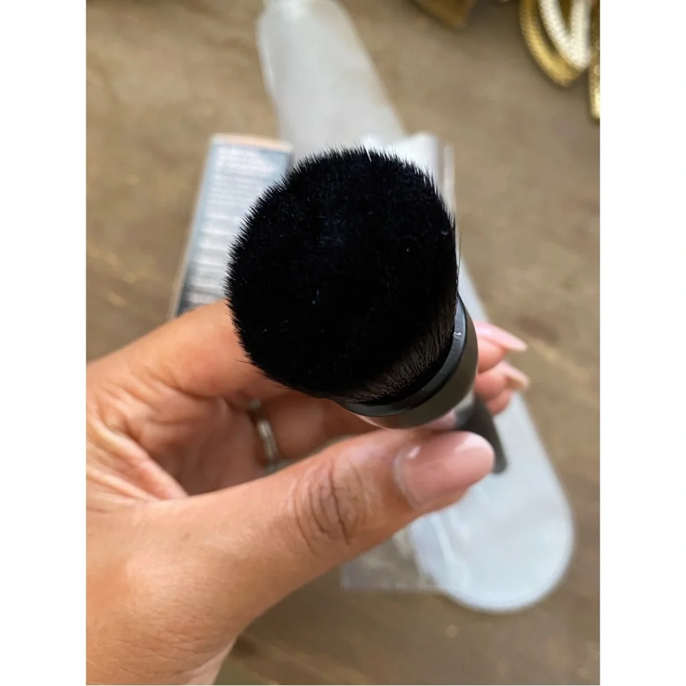 Mary Kay | CC Cream & Foundation Brush
